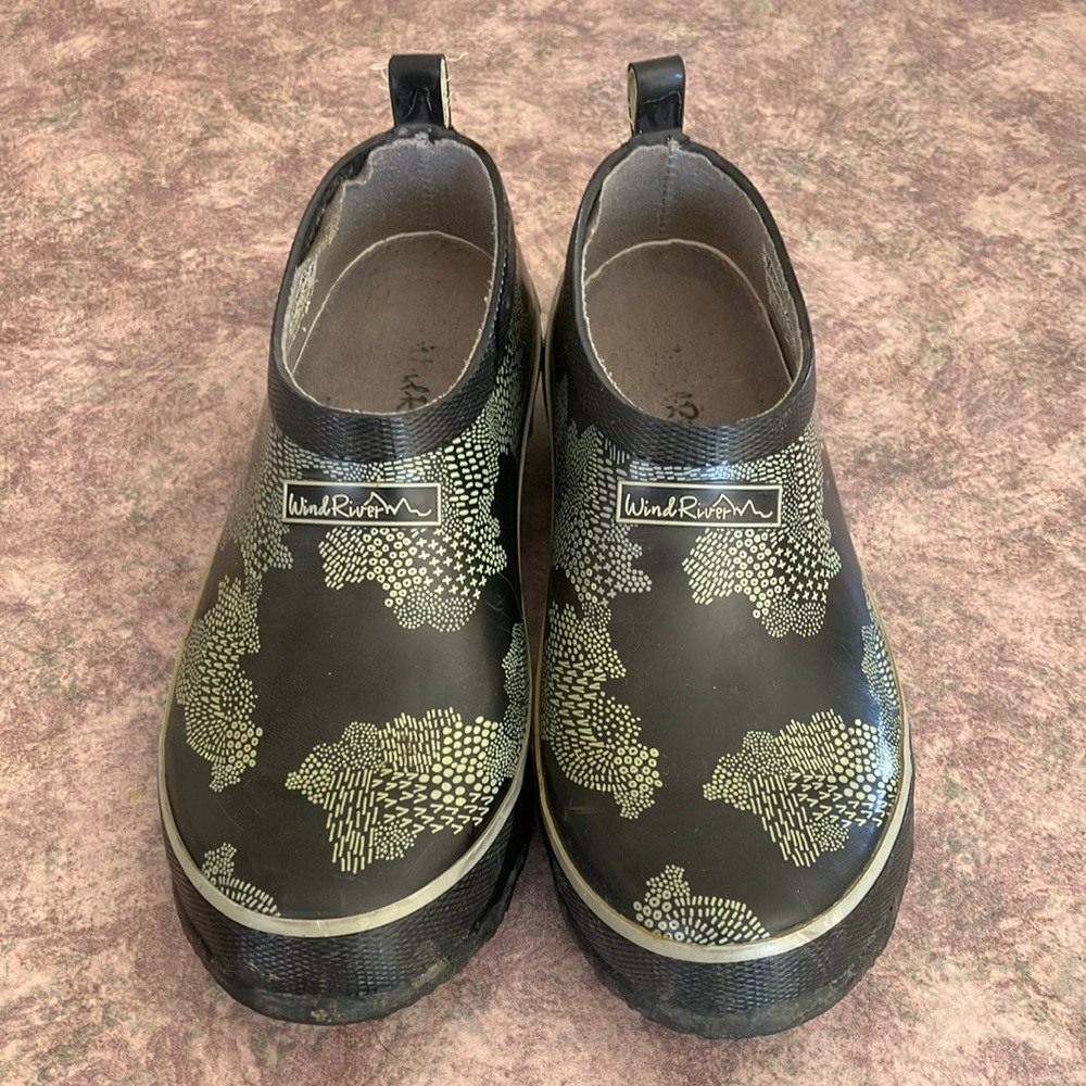 Wind River Rubber Shoes